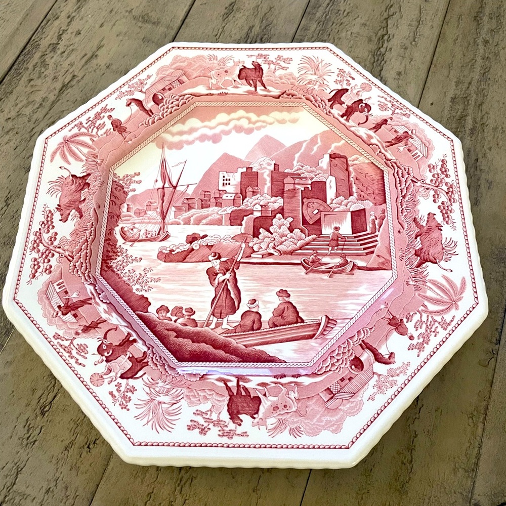 Spode Archive Sutherland Collection "Caramanian" 9 1/2" Octagonal Plate